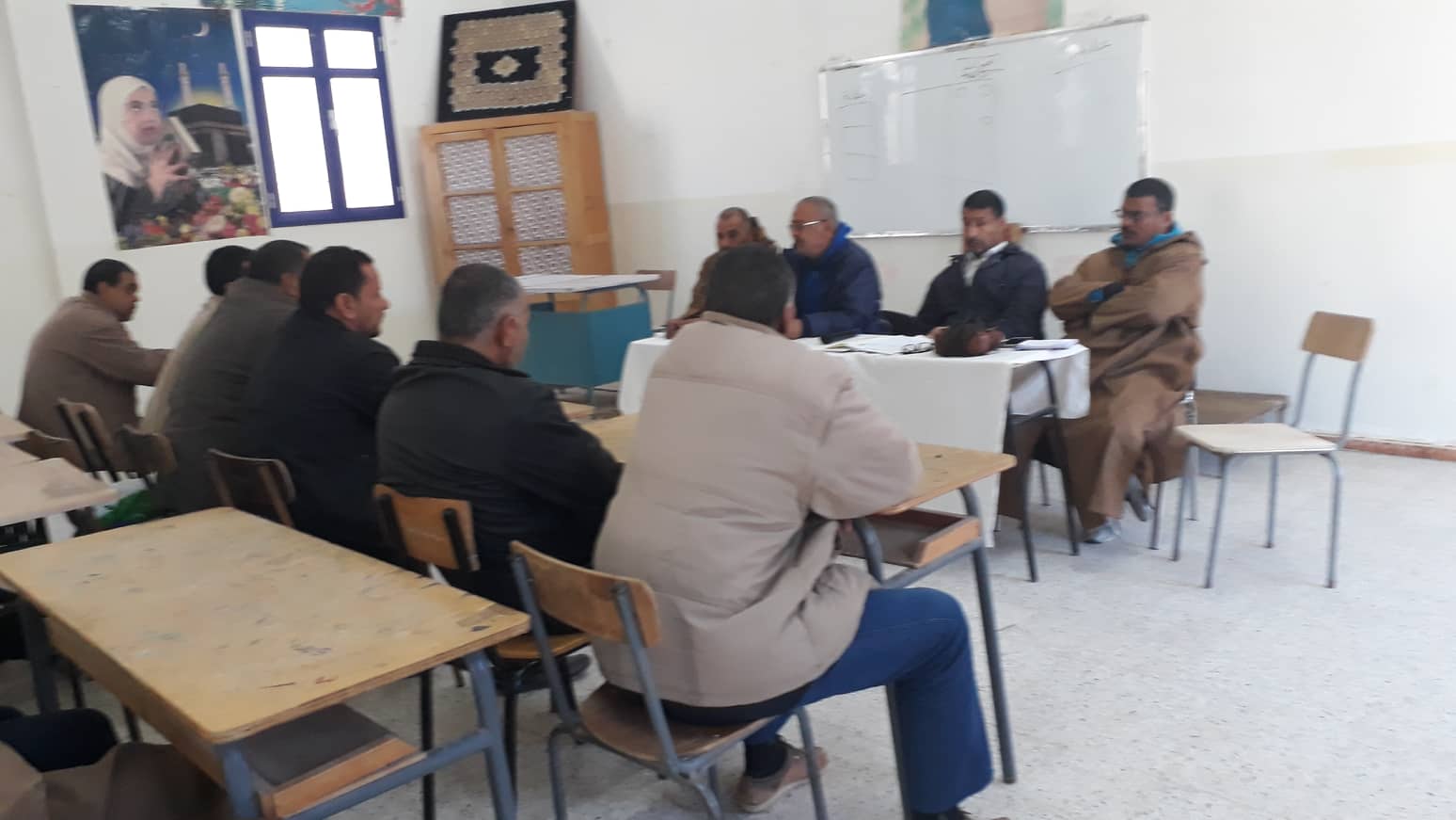 جلسمة تقييمية مع فرق ما قبل الشرفي