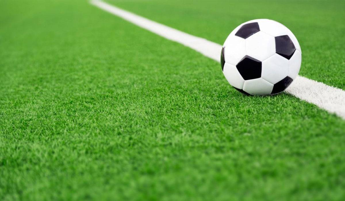 أعمار اللاعبين في الموسم الرياضي 2019 /2020 